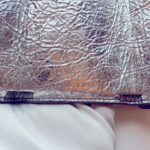 RARE BALENCIAGA METALLIC PAPIER ARENA LAMBSKIN MINI TRIFOLD WALLET - Picture 9 of 10